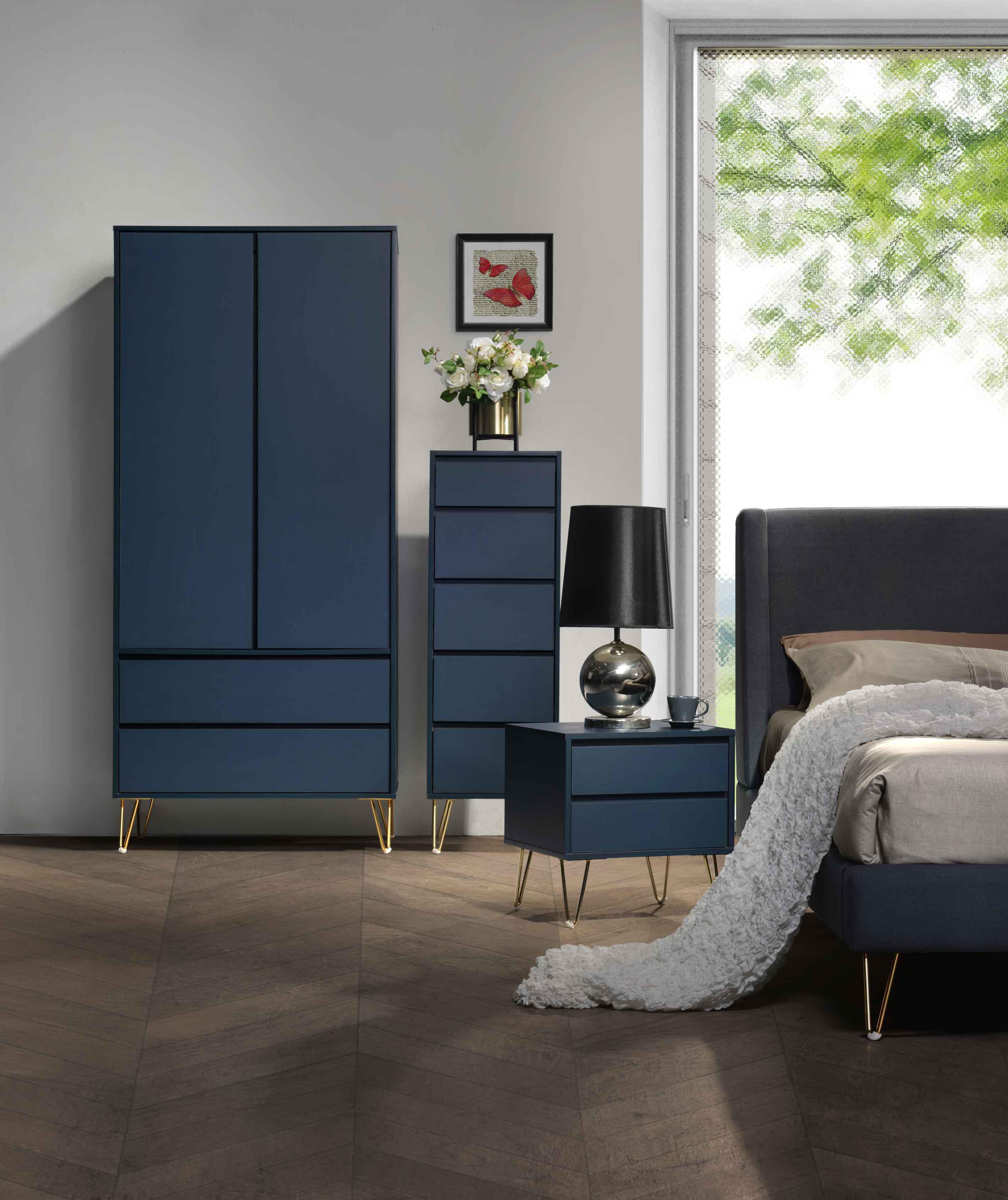Habitación con elementos de carpintería